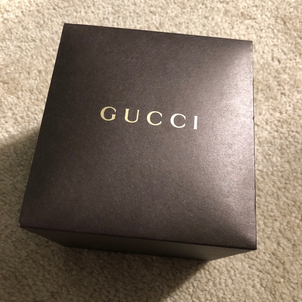 ❌SOLD❌Women Gucci watch (from sister's closet)